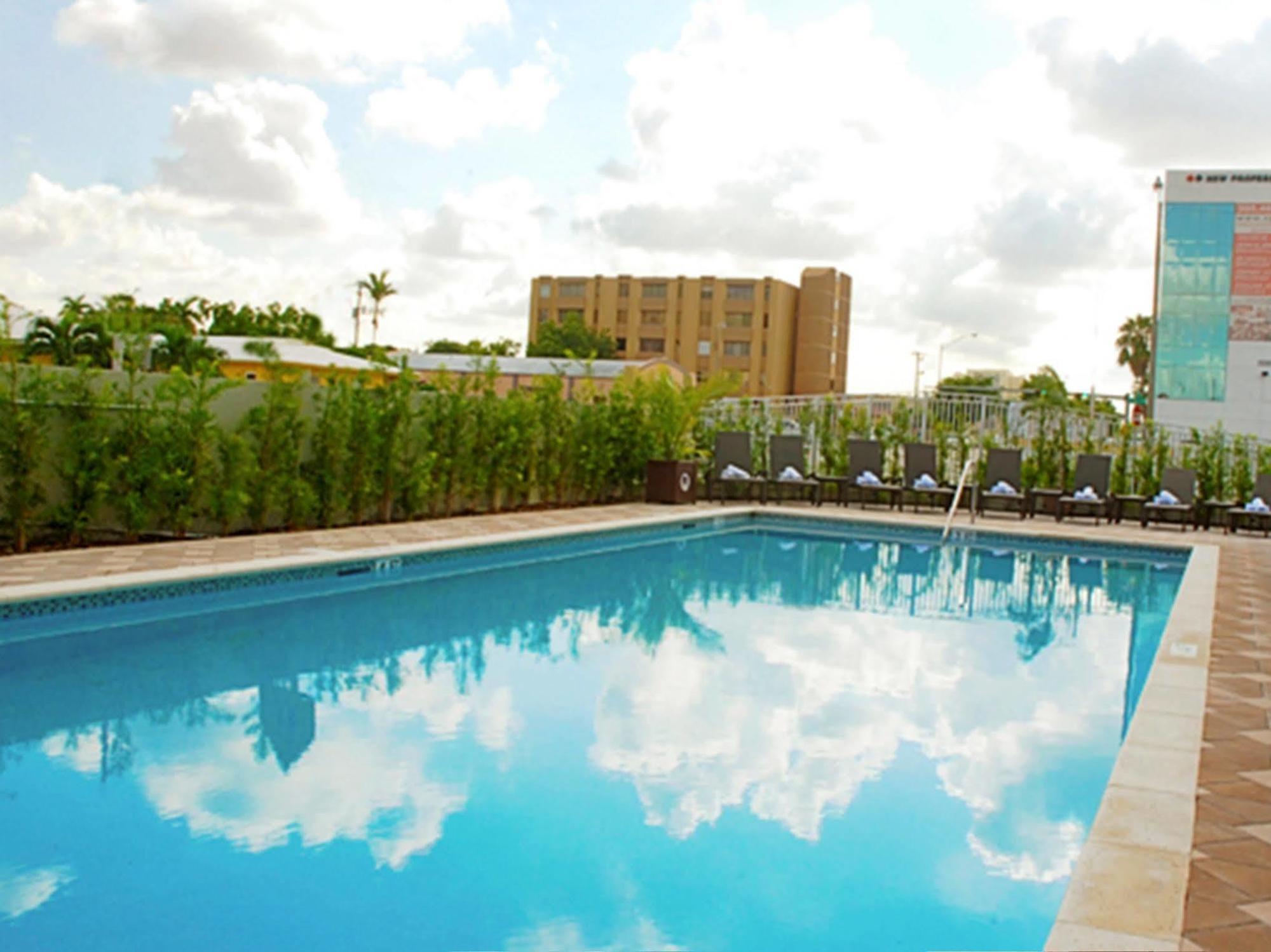 Best Western Plus Miami Intl Airport Hotel & Suites Coral Gables Exterior foto
